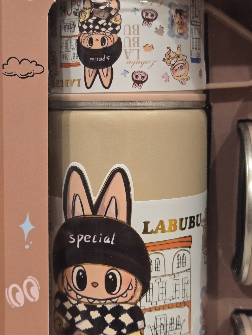 NIB - Labubu Theme Thermos Gift Set with Matching Mugs in Tan and White Color - Picture 2 of 10